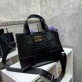 Жіноча сумка чорний еко шкра двогі і короткі ручки тіснення змія