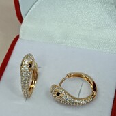 Великолепные серьги колечки змеи с россыпью фианитов. Позолота 585 пробы 18К.