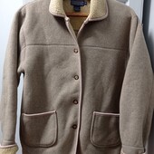 Дуже красиве тепле дубльонка, розмір М - L, в дуже гарному стані. Із Америки.