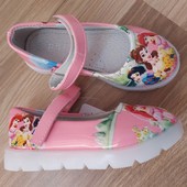 Останні !!Туфельки дівчаткам 26 р.