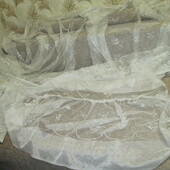 Красивая тюль в хорошем состоянии