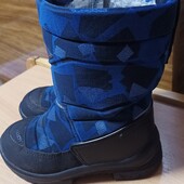 Добротні чоботи у хорошому стані