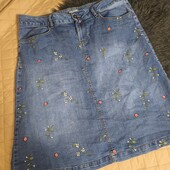 Tu uk18 джинсова спідниця з вишивкою