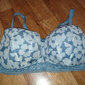 Бюстгальтер базовий топ в гарному стані
