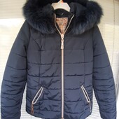Чудова куртка з натуральним хутром