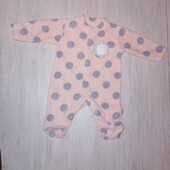 Теплий чоловічок в горошок з брошкою