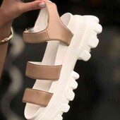 босоніжки жіночі на платформі 