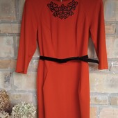 Вишукана сукня з вишивкою