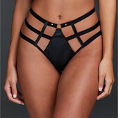 845. Стрінги L