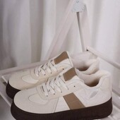 Трендові кросівки на хутрі