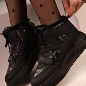 Стильні зимові кросівки 38р.