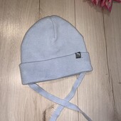 В ідеалі подвійна шапочка на 6-12місяців.