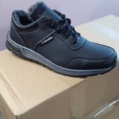 Нові кросівки зима 40,42 р