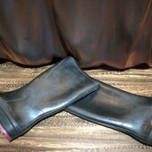 Гумові чоботи!