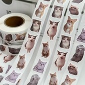 Наклейки котики маленькі в рулоні 100 шт