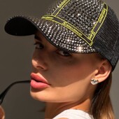 Женская молодежная кепка бейсболка в камнях Diamond .