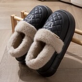 Дуже зручні тапочки-уггі автоледі , тепло і стиль 38р 43р розмір на вибір