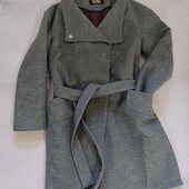 Пальто,тепла зима/холодна осінь.