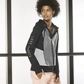 Стильна зіпка від Crivit, розмір XS/S.