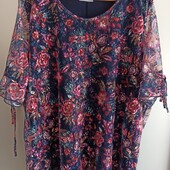 Блузка ажурная на подкладке,размер евро 52-54,новая.