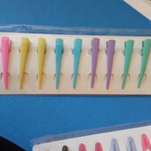 Яскраві набори заколок (12 шт) для волосся