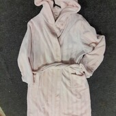 Толстенный нежно розовый даже персиковыйхалат