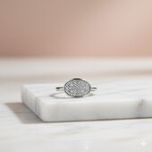 Ніжка срібна каблучка в усипці фіанітів 17.5 розмір