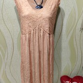 Дуже гарна нічна, ідеальний стан