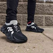 Стильні чоловічі кросівки. В наявності 44р - 27,8см устілка.Стан: Новий