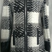 Интересное лёгкое пальто на змейке