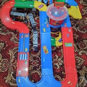 Великий трек, 2- х поверховий паркінг + машинки. Фірма Wader