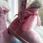 Фірмен. теплющі зимові уггі з еко- замшу роз. 33 Відмінний стан. Багато лотів. Завітайте.