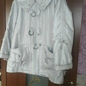 Курточка зимова.