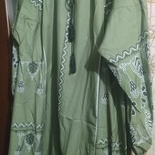 Сукня імітація вишивки.