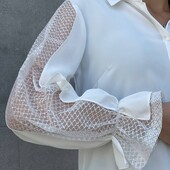 Блузка з красивими рукавами