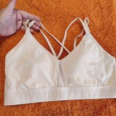 10. Спортивный топ