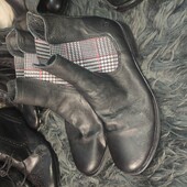 Шкіряні челсі 37р