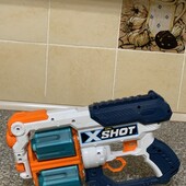 Іграшка zuru X Shot, бластер + 12 рідних патронів. Стан нового!!!