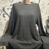 Мʼякенький светр, р.14 в гарному стані