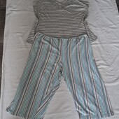 Комплектик дня сна р50 /52 гарний стан