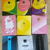 Листівки з пробним зразком туалетної води аvon дуже багато. За ствкою можна докупити