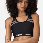 Актуальний топ від Stronger, розмір S. Новий.