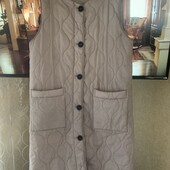 Бежева довга безрукавка демі