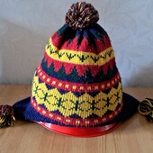 Тёплая шерстяная шапочка , размер- 56