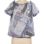 Легка блуза-футболка для жінок на літо, розмір 54-56.