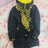Теплюще пальто зимове.з шарфом. Стан ідеальний