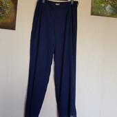 Нарядные, дорогие, новые брючки на подкладке M&Co. Разм. L