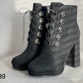 Черевики підбори на шнурках демі