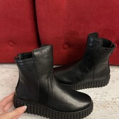 Marc O’Polo,оригінал,із натуральної шкіри із утепленням,розміри 36,40 .Розпродаж!!!