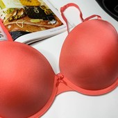 Шикарный бюстгальтер на поролоне и косточках от Esmara(германия) размер 80С